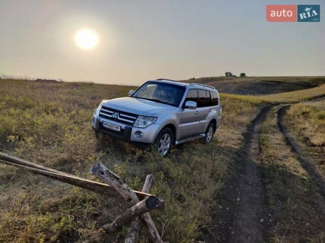 Сірий Міцубісі Паджеро, об'ємом двигуна 3.8 л та пробігом 251 тис. км за 14499 $, фото 16 на Automoto.ua