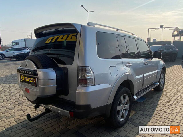 Сірий Міцубісі Паджеро, об'ємом двигуна 3.2 л та пробігом 260 тис. км за 15300 $, фото 6 на Automoto.ua