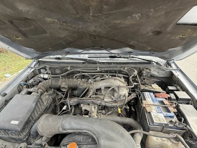 Серый Мицубиси Паджеро, объемом двигателя 3 л и пробегом 199 тыс. км за 8500 $, фото 3 на Automoto.ua