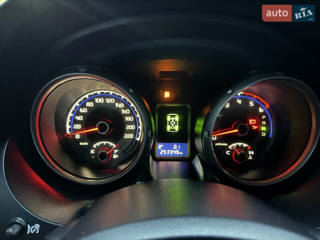 Серый Мицубиси Паджеро, объемом двигателя 3.2 л и пробегом 253 тыс. км за 12500 $, фото 16 на Automoto.ua