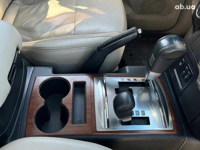 Сірий Міцубісі Паджеро, об'ємом двигуна 3 л та пробігом 162 тис. км за 11990 $, фото 42 на Automoto.ua