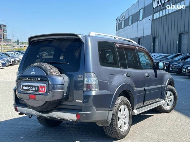 Сірий Міцубісі Паджеро, об'ємом двигуна 3 л та пробігом 162 тис. км за 11990 $, фото 6 на Automoto.ua