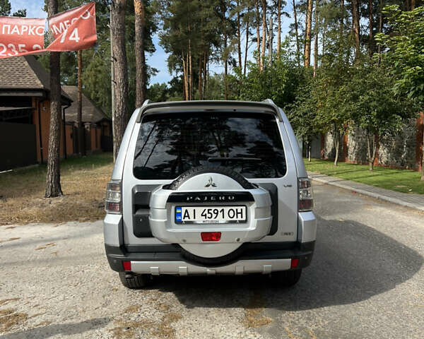 Серый Мицубиси Паджеро, объемом двигателя 2.97 л и пробегом 220 тыс. км за 12900 $, фото 4 на Automoto.ua