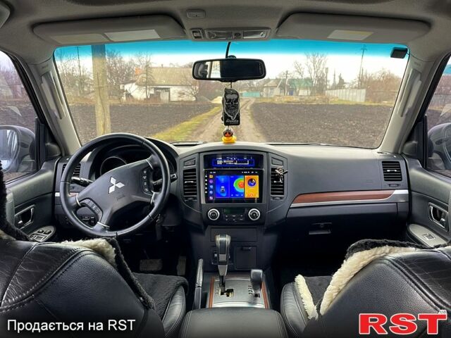 Сірий Міцубісі Паджеро, об'ємом двигуна 3.8 л та пробігом 213 тис. км за 10300 $, фото 4 на Automoto.ua