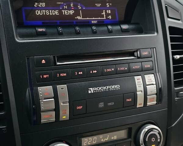 Сірий Міцубісі Паджеро, об'ємом двигуна 3 л та пробігом 187 тис. км за 11777 $, фото 49 на Automoto.ua