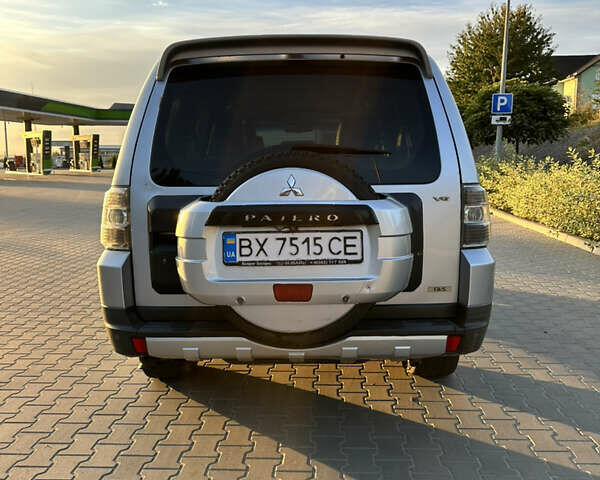 Сірий Міцубісі Паджеро, об'ємом двигуна 3 л та пробігом 220 тис. км за 9100 $, фото 4 на Automoto.ua