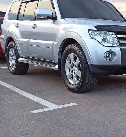 Серый Мицубиси Паджеро, объемом двигателя 3.8 л и пробегом 224 тыс. км за 10700 $, фото 6 на Automoto.ua