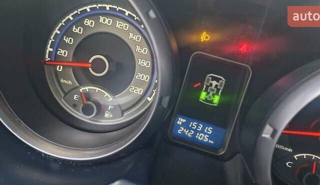 Серый Мицубиси Паджеро, объемом двигателя 2.97 л и пробегом 242 тыс. км за 11500 $, фото 3 на Automoto.ua