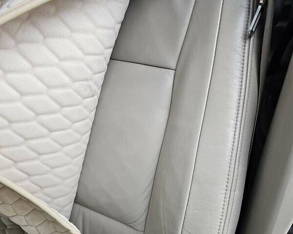 Сірий Міцубісі Паджеро, об'ємом двигуна 3 л та пробігом 187 тис. км за 11777 $, фото 48 на Automoto.ua