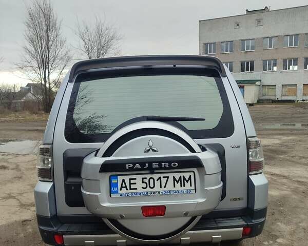 Серый Мицубиси Паджеро, объемом двигателя 2.97 л и пробегом 186 тыс. км за 12500 $, фото 4 на Automoto.ua
