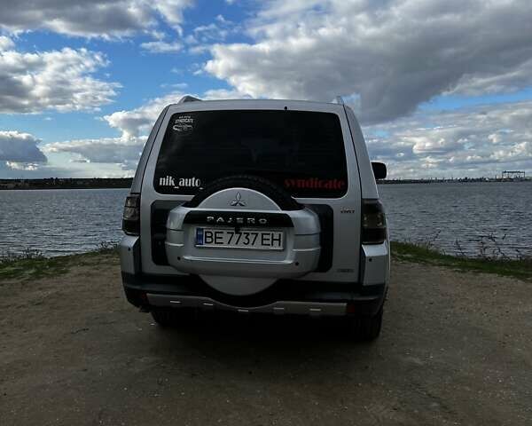 Сірий Міцубісі Паджеро, об'ємом двигуна 3.2 л та пробігом 295 тис. км за 13000 $, фото 20 на Automoto.ua