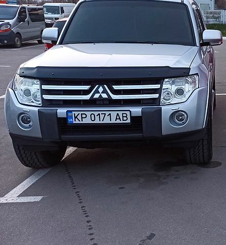 Серый Мицубиси Паджеро, объемом двигателя 3.8 л и пробегом 224 тыс. км за 10700 $, фото 3 на Automoto.ua