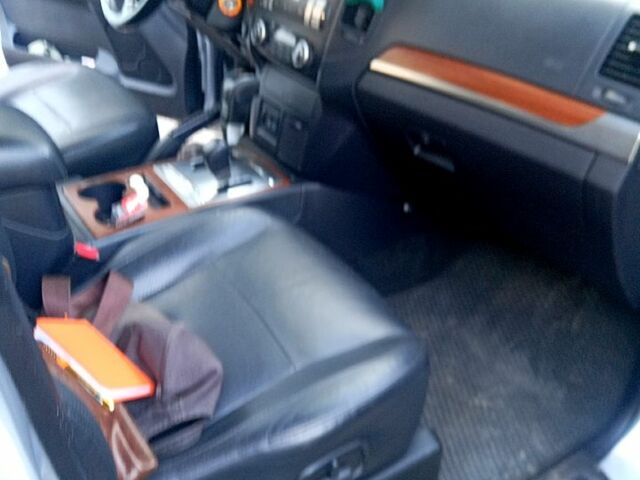 Сірий Міцубісі Паджеро, об'ємом двигуна 3 л та пробігом 240 тис. км за 11000 $, фото 11 на Automoto.ua