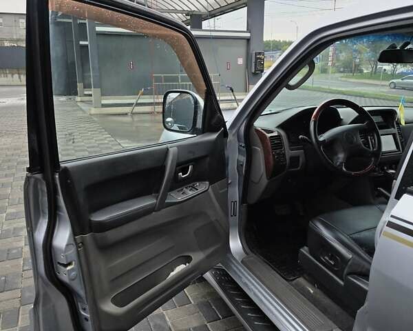 Серый Мицубиси Паджеро, объемом двигателя 2.97 л и пробегом 396 тыс. км за 7399 $, фото 12 на Automoto.ua