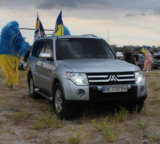 Сірий Міцубісі Паджеро, об'ємом двигуна 3.2 л та пробігом 295 тис. км за 13000 $, фото 16 на Automoto.ua