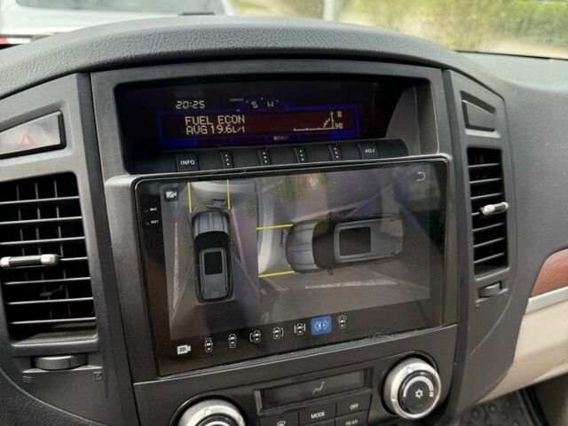 Серый Мицубиси Паджеро, объемом двигателя 3 л и пробегом 199 тыс. км за 8500 $, фото 9 на Automoto.ua