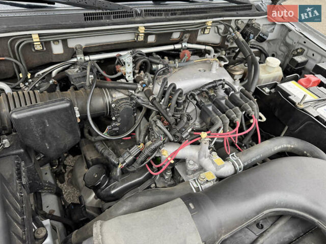 Сірий Міцубісі Паджеро, об'ємом двигуна 2.97 л та пробігом 211 тис. км за 10970 $, фото 34 на Automoto.ua