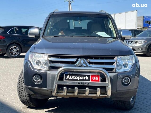Сірий Міцубісі Паджеро, об'ємом двигуна 3 л та пробігом 162 тис. км за 11990 $, фото 1 на Automoto.ua