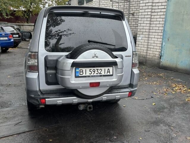 Сірий Міцубісі Паджеро, об'ємом двигуна 3.8 л та пробігом 275 тис. км за 5500 $, фото 3 на Automoto.ua