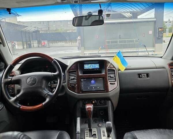 Серый Мицубиси Паджеро, объемом двигателя 2.97 л и пробегом 396 тыс. км за 7399 $, фото 17 на Automoto.ua