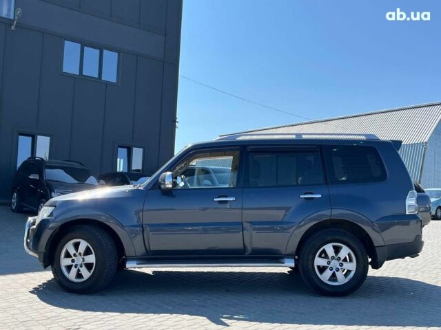 Сірий Міцубісі Паджеро, об'ємом двигуна 3 л та пробігом 162 тис. км за 11990 $, фото 10 на Automoto.ua