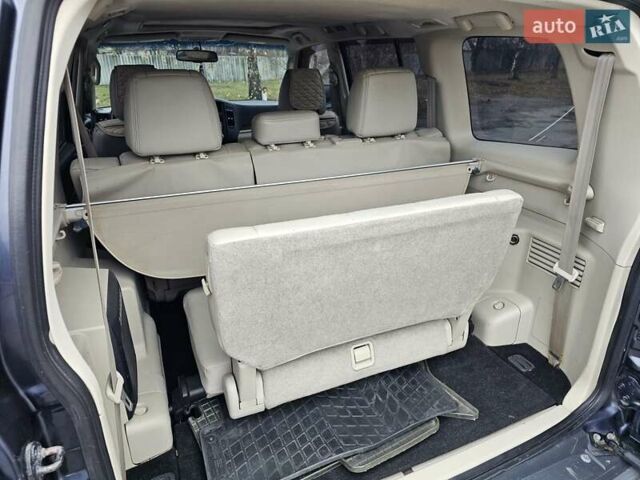 Сірий Міцубісі Паджеро, об'ємом двигуна 3 л та пробігом 187 тис. км за 11777 $, фото 21 на Automoto.ua