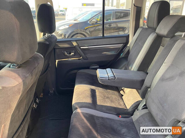 Сірий Міцубісі Паджеро, об'ємом двигуна 3.2 л та пробігом 260 тис. км за 15300 $, фото 22 на Automoto.ua