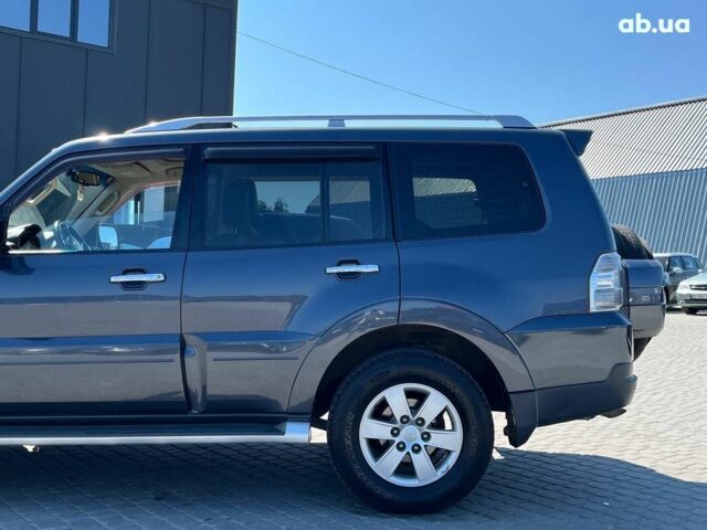 Сірий Міцубісі Паджеро, об'ємом двигуна 3 л та пробігом 162 тис. км за 11990 $, фото 9 на Automoto.ua