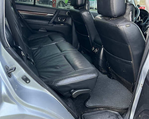 Серый Мицубиси Паджеро, объемом двигателя 2.97 л и пробегом 223 тыс. км за 11700 $, фото 18 на Automoto.ua