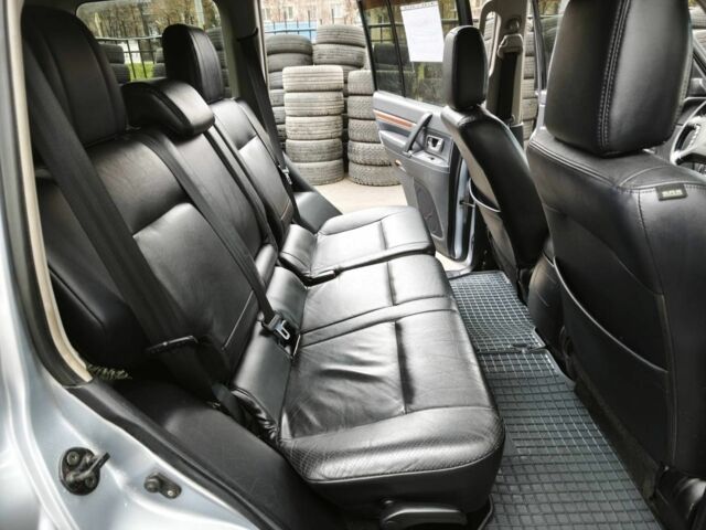 Сірий Міцубісі Паджеро, об'ємом двигуна 3 л та пробігом 170 тис. км за 11000 $, фото 5 на Automoto.ua