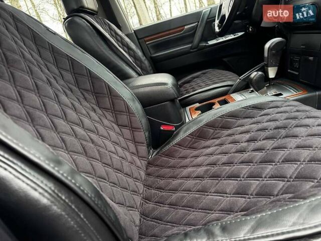 Серый Мицубиси Паджеро, объемом двигателя 2.97 л и пробегом 198 тыс. км за 10000 $, фото 32 на Automoto.ua