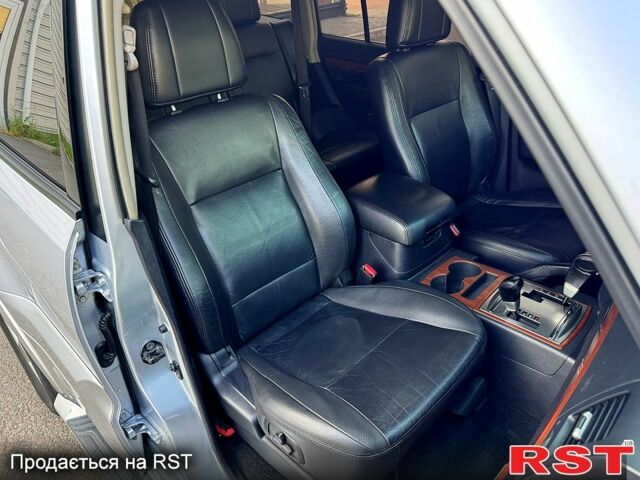 Сірий Міцубісі Паджеро, об'ємом двигуна 3.8 л та пробігом 178 тис. км за 11999 $, фото 4 на Automoto.ua