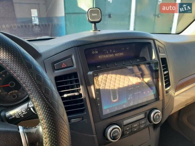 Серый Мицубиси Паджеро, объемом двигателя 2.97 л и пробегом 168 тыс. км за 12500 $, фото 11 на Automoto.ua