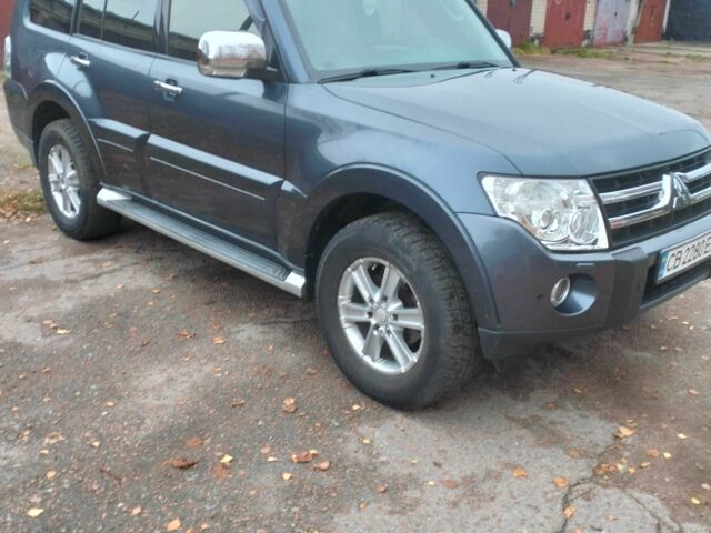 Сірий Міцубісі Паджеро, об'ємом двигуна 3 л та пробігом 270 тис. км за 14400 $, фото 1 на Automoto.ua