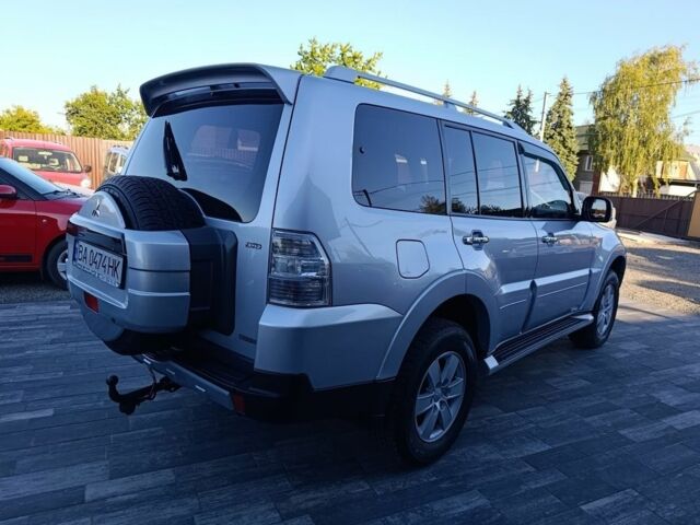 Серый Мицубиси Паджеро, объемом двигателя 3.2 л и пробегом 254 тыс. км за 11500 $, фото 4 на Automoto.ua