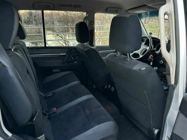 Серый Мицубиси Паджеро, объемом двигателя 3.2 л и пробегом 210 тыс. км за 2850 $, фото 8 на Automoto.ua