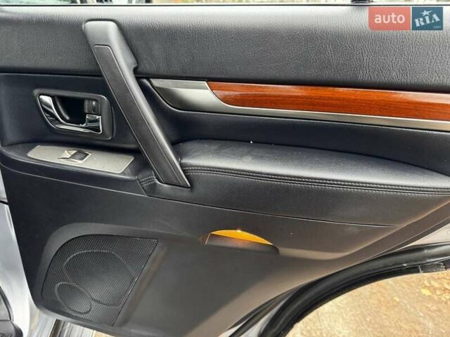 Серый Мицубиси Паджеро, объемом двигателя 2.97 л и пробегом 198 тыс. км за 10000 $, фото 28 на Automoto.ua