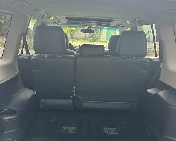 Серый Мицубиси Паджеро, объемом двигателя 3 л и пробегом 141 тыс. км за 12000 $, фото 10 на Automoto.ua