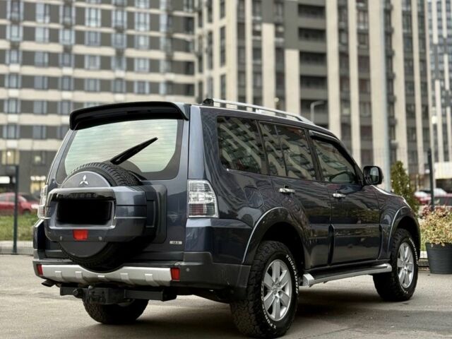 Сірий Міцубісі Паджеро, об'ємом двигуна 3 л та пробігом 245 тис. км за 9950 $, фото 13 на Automoto.ua