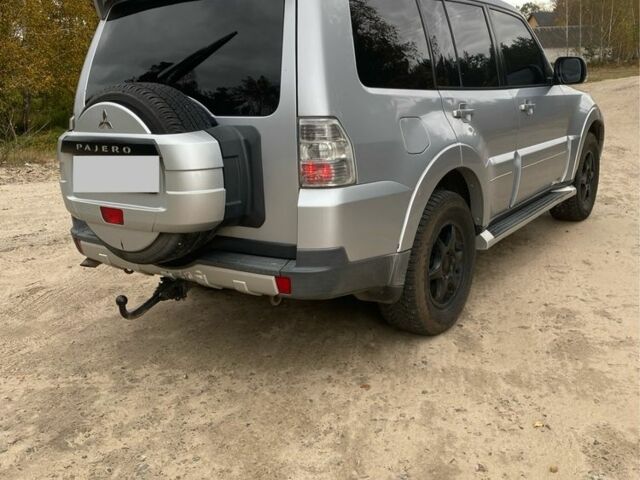 Сірий Міцубісі Паджеро, об'ємом двигуна 3.2 л та пробігом 500 тис. км за 6750 $, фото 4 на Automoto.ua