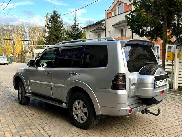 Сірий Міцубісі Паджеро, об'ємом двигуна 3 л та пробігом 211 тис. км за 10700 $, фото 11 на Automoto.ua
