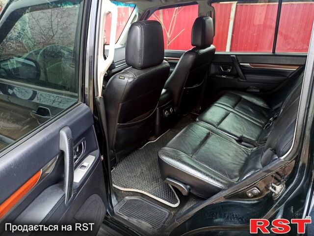 Серый Мицубиси Паджеро, объемом двигателя 1.1 л и пробегом 269 тыс. км за 10500 $, фото 8 на Automoto.ua