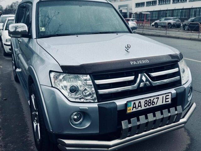 Сірий Міцубісі Паджеро, об'ємом двигуна 3.2 л та пробігом 180 тис. км за 16500 $, фото 1 на Automoto.ua
