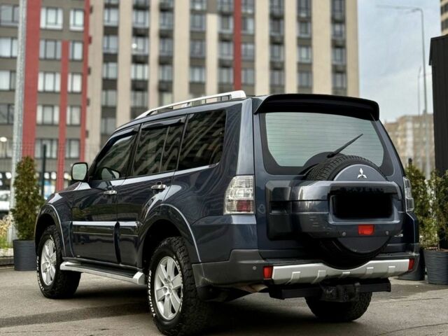 Сірий Міцубісі Паджеро, об'ємом двигуна 3 л та пробігом 245 тис. км за 9950 $, фото 12 на Automoto.ua