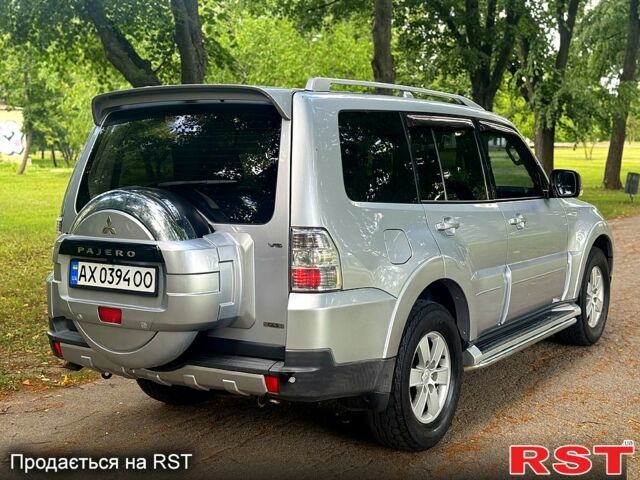 Серый Мицубиси Паджеро, объемом двигателя 3 л и пробегом 213 тыс. км за 12500 $, фото 5 на Automoto.ua