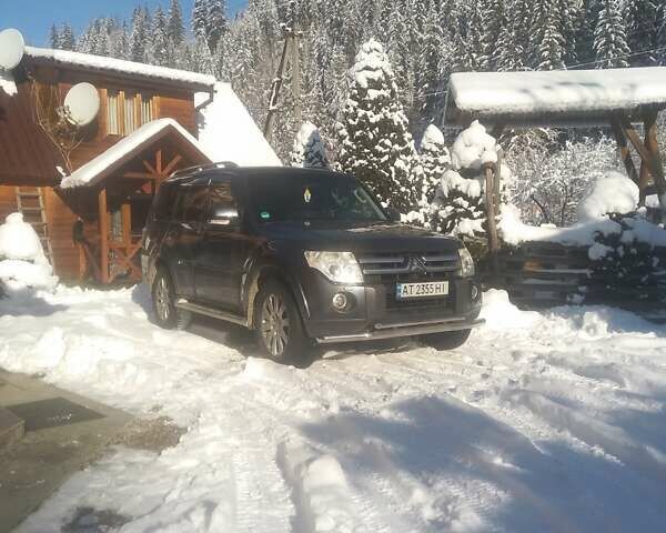 Серый Мицубиси Паджеро, объемом двигателя 3.2 л и пробегом 268 тыс. км за 13400 $, фото 4 на Automoto.ua