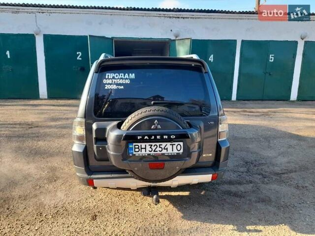 Серый Мицубиси Паджеро, объемом двигателя 2.97 л и пробегом 168 тыс. км за 12500 $, фото 1 на Automoto.ua