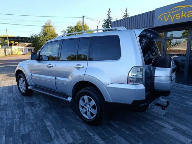 Серый Мицубиси Паджеро, объемом двигателя 3.2 л и пробегом 254 тыс. км за 11500 $, фото 3 на Automoto.ua