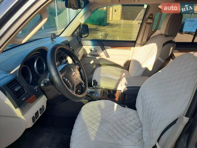 Серый Мицубиси Паджеро, объемом двигателя 2.97 л и пробегом 168 тыс. км за 12500 $, фото 12 на Automoto.ua