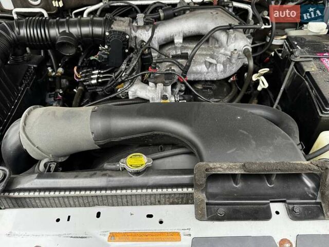 Серый Мицубиси Паджеро, объемом двигателя 2.97 л и пробегом 198 тыс. км за 10000 $, фото 35 на Automoto.ua